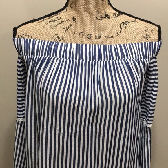 {Forever 21} Bell Sleeve OTS Striped Blouse - Picture 4 of 9